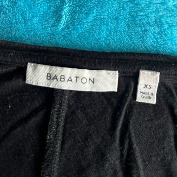 Babaton Black V-Neck Long Sleeve - Picture 4 of 5